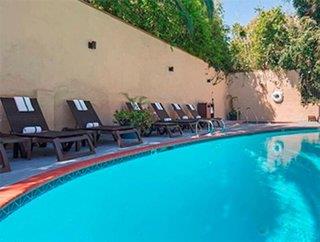 Ferien im Best Western Hollywood Plaza Inn - hier günstig online buchen