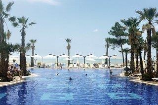 Ferien im Grand Blue Fafa Resort - hier günstig online buchen
