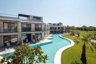 Ferien im Portes Lithos Luxury Resort - hier günstig online buchen