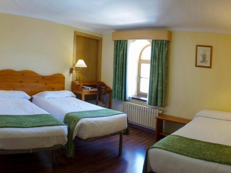 Ferien im Hotel & Apartaments Vall de Nuria - hier günstig online buchen