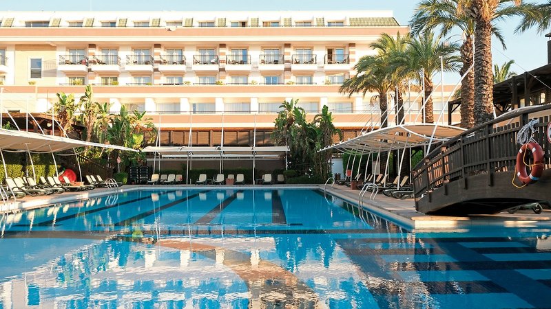 Ferien im Crystal De Luxe Resort & Spa - hier günstig online buchen