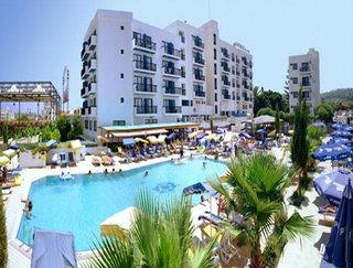 Ferien im Kapetanios Bay Hotel - hier günstig online buchen