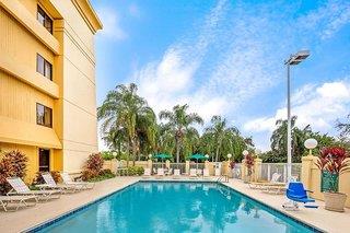 Ferien im La Quinta Inn & Suites by Wyndham Miami Airport East - hier günstig online buchen