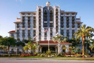 Ferien im Embassy Suites by Hilton Fort Lauderdale 17th Street - hier günstig online buchen