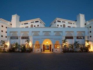 günstige Angebote für Lantana Galu Beach Hotel
